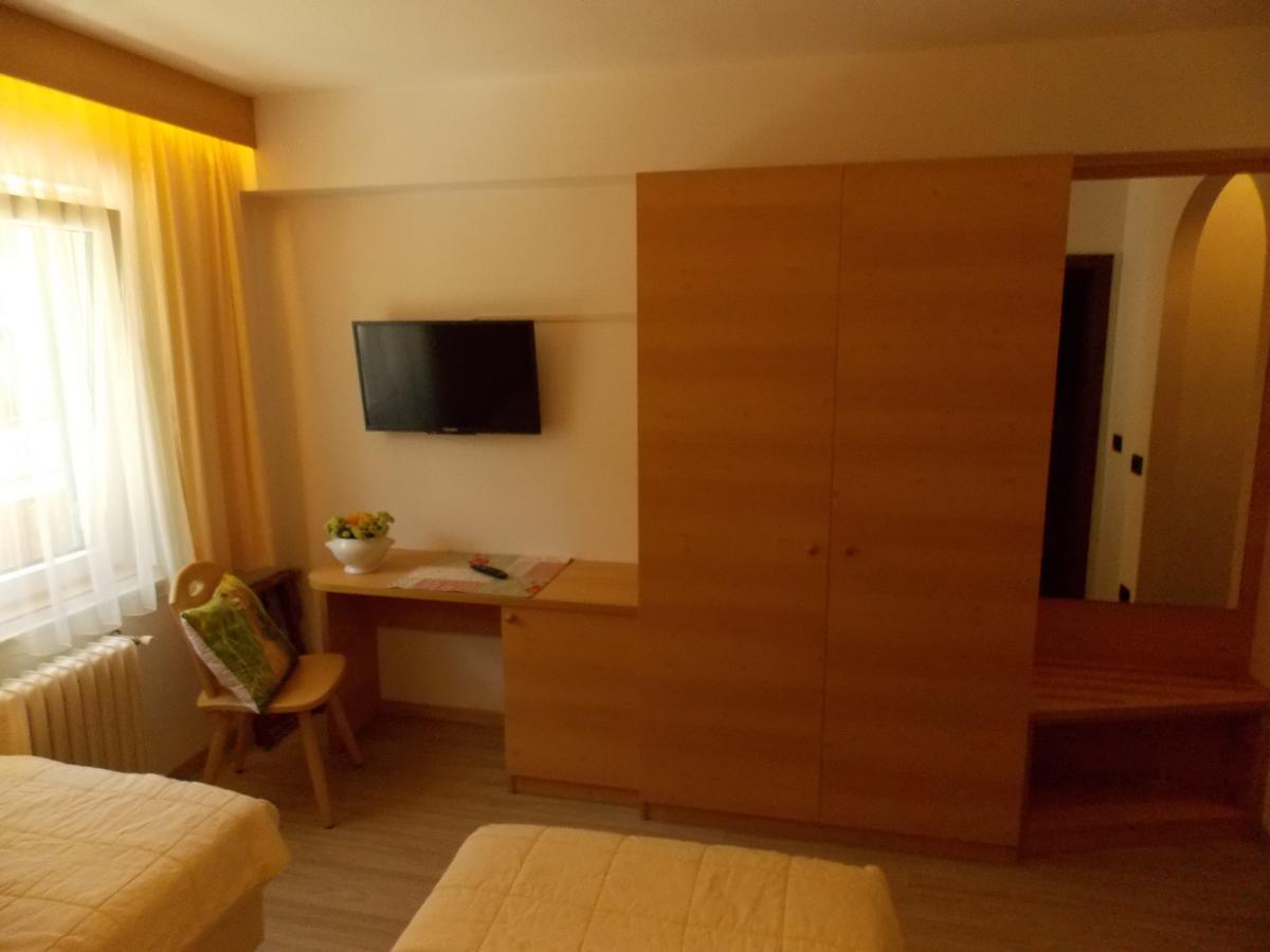 Sporthotel Enrosadira Campitello di Fassa Eksteriør billede